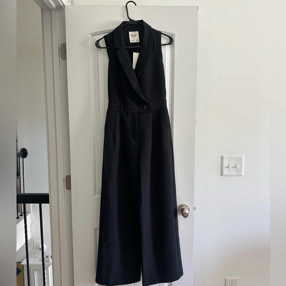 NWT Abercrombie & Fitch Black Sloane Jumpsuit - Picture 8 of 11